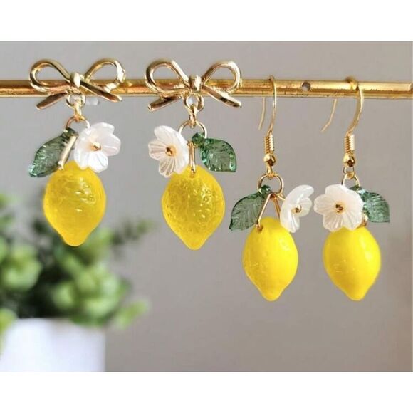 Lemon Pierced Earrings - Picture 3 of 4